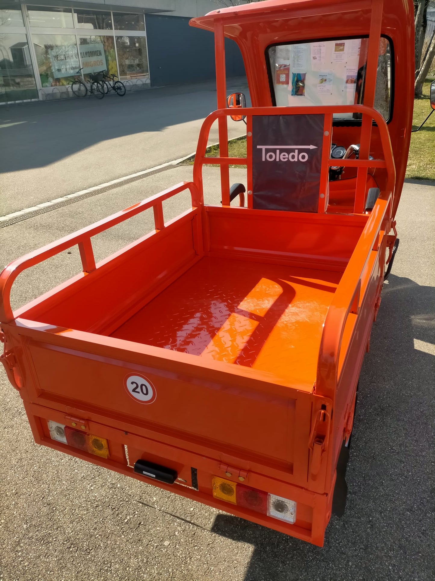 Hopper Cargo