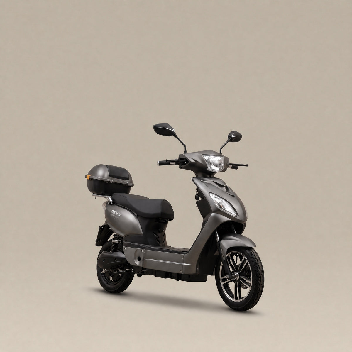Sky III Revolution E-Roller, Studioaufnahme